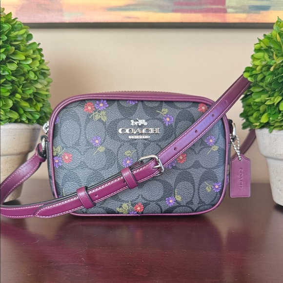 COACH CM958 💜SIGNATURE FLORAL💜 MINNI JAMIE 💜 CAMERA BAG 🌟LIKE NEW🌟 - Picture 5 of 17